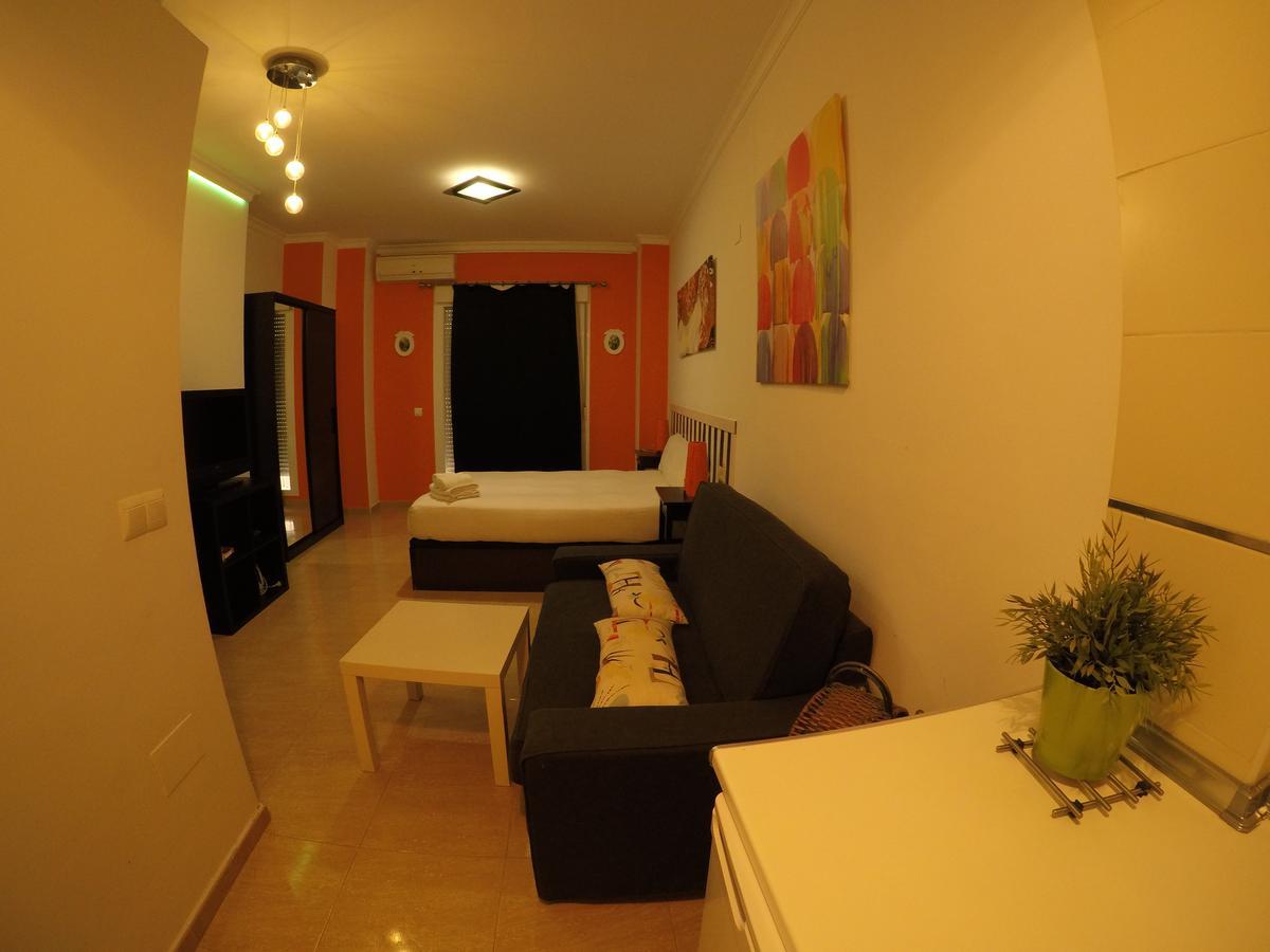 מאלגה Apartamentos Gold מראה חיצוני תמונה
